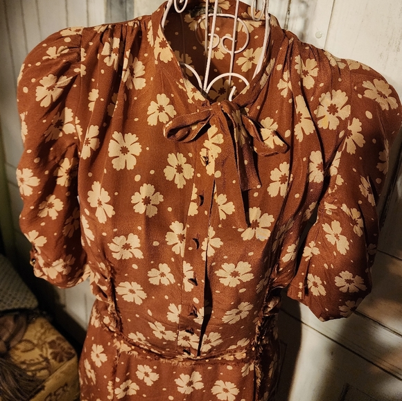 USED BOTTEGA VENETA SILK DRESS - Picture 16 of 17